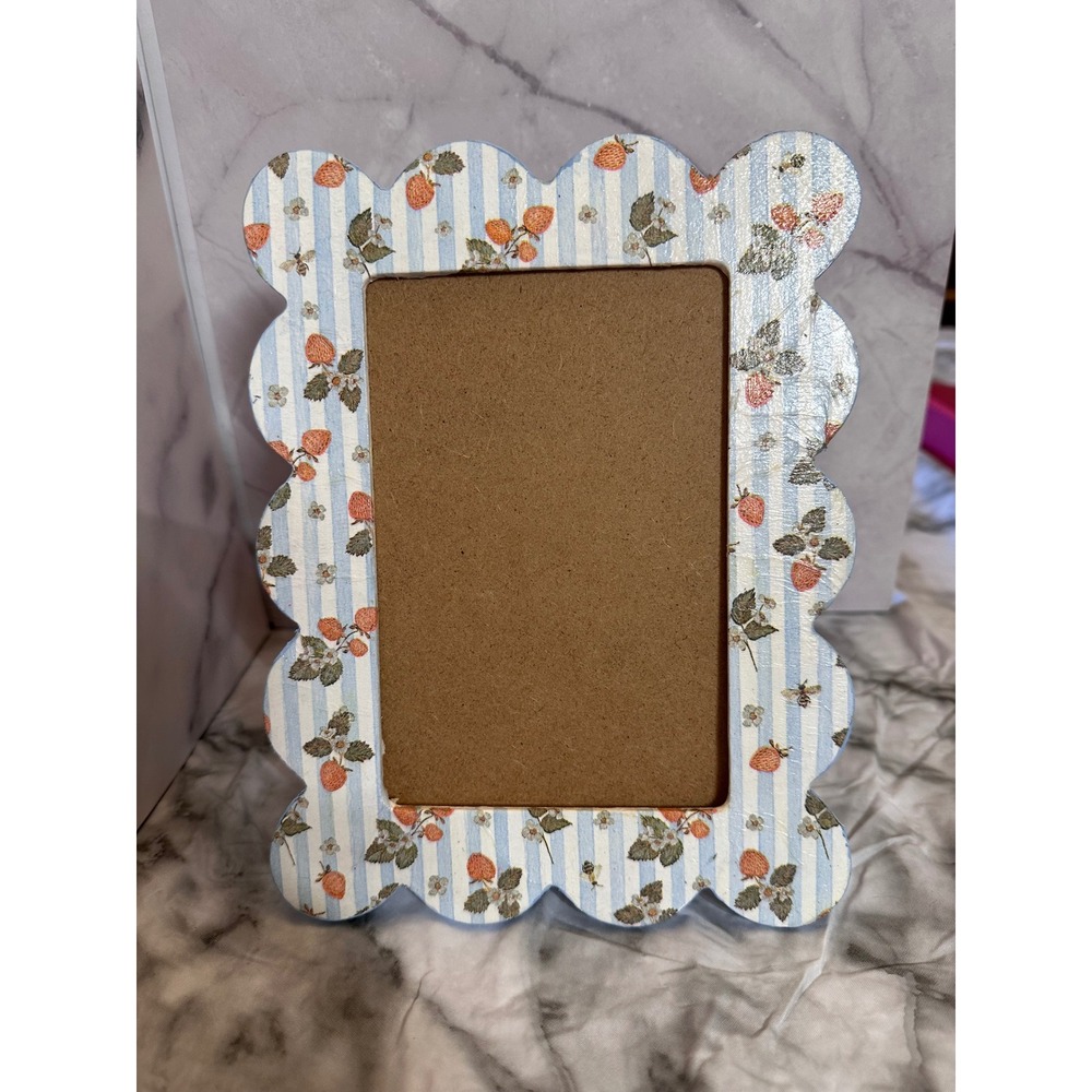 Scalloped Strawberry Striped Painted/ decoupage Picture Frame 4x6 Blue White